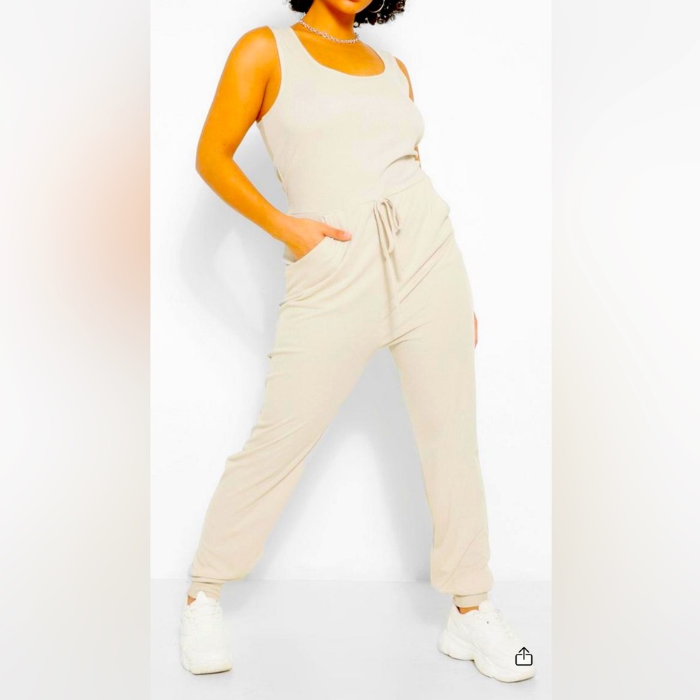 Scoop neck Joggers